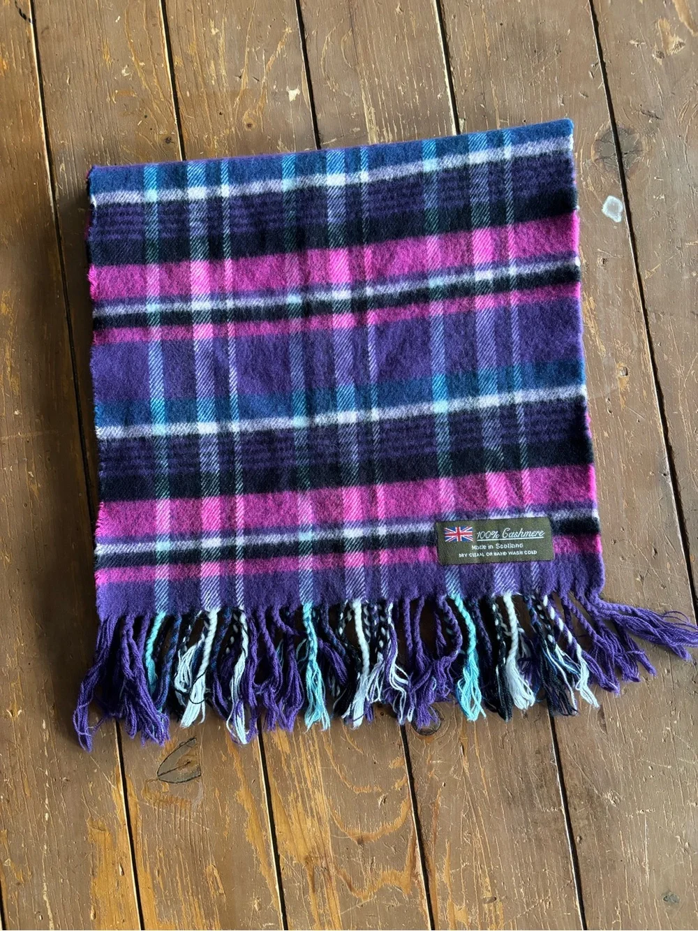 Cashmere Scottish Plaid Fringe Scarf in Purple & Pink